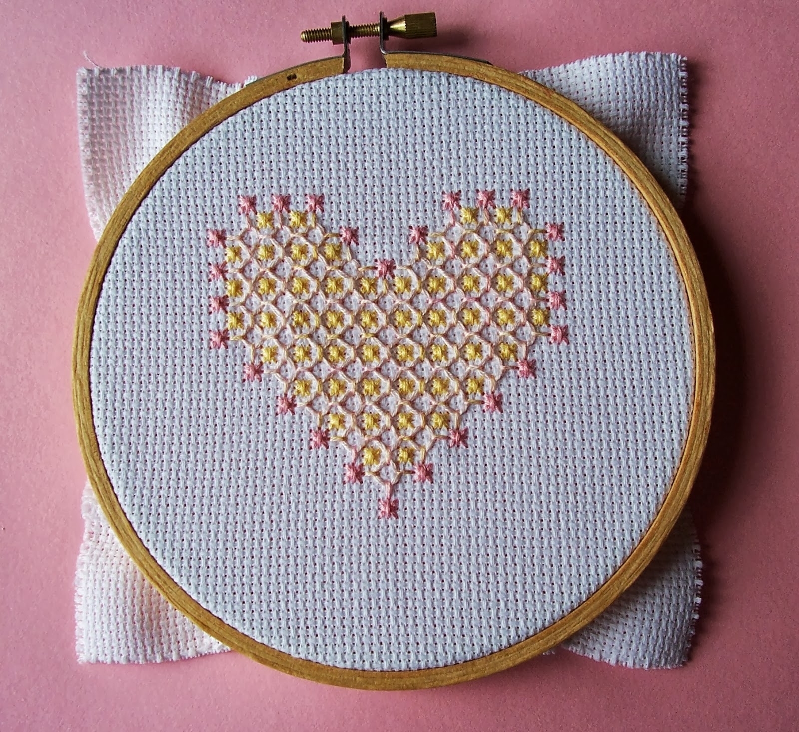 Eglantine Stitchery Chicken Scratch Heart On Aida 
